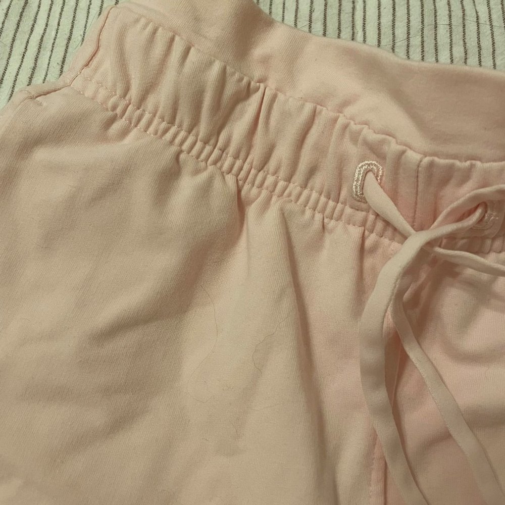 Inner Glow High-Rise Short 3" (Online Only) in Strawberry Milkshake